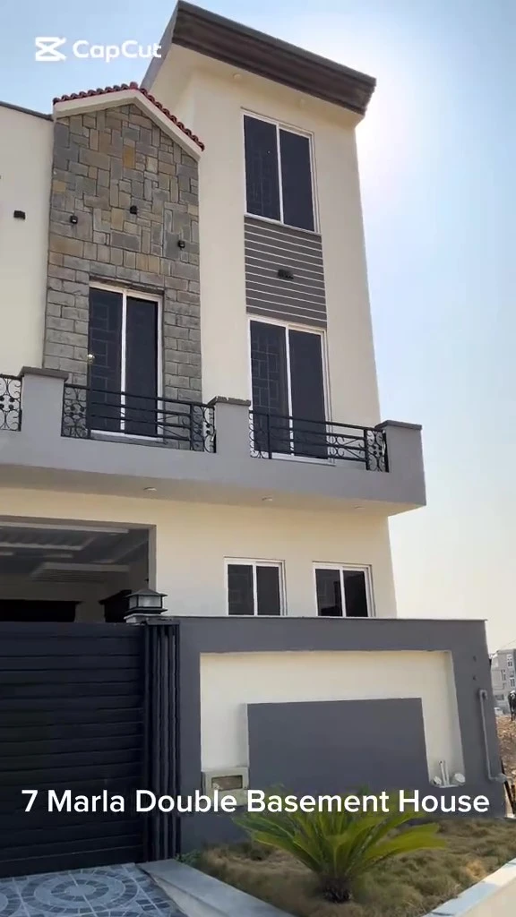 4 Storey House for Sale in B-17 – frame at 0m0s (convert.io)