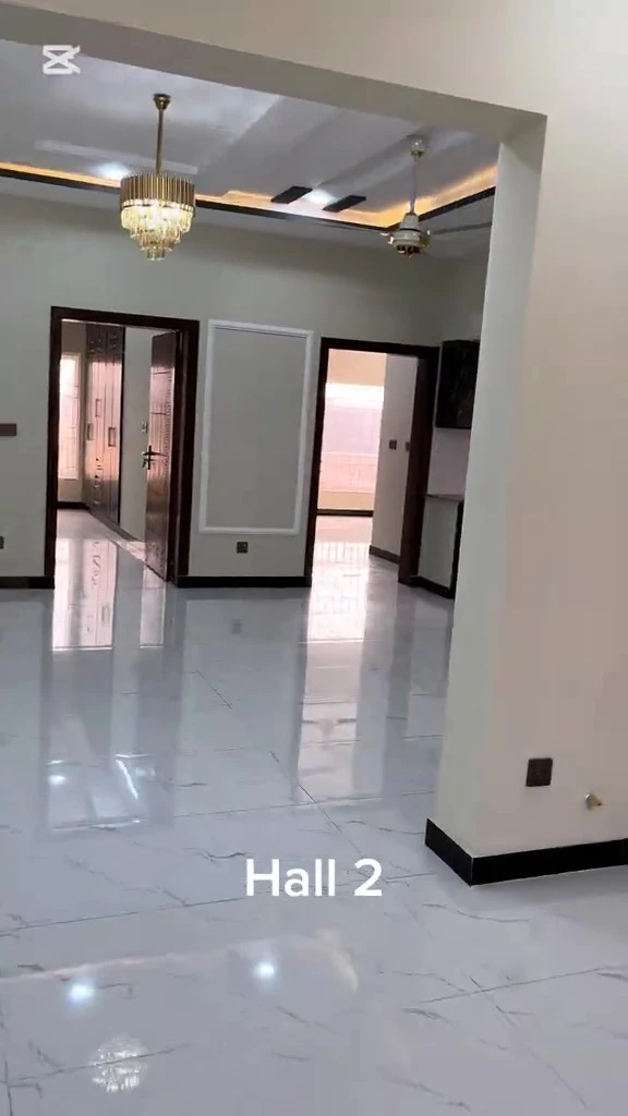 4 Storey House for Sale in B-17 – frame at 0m24s (convert.io)