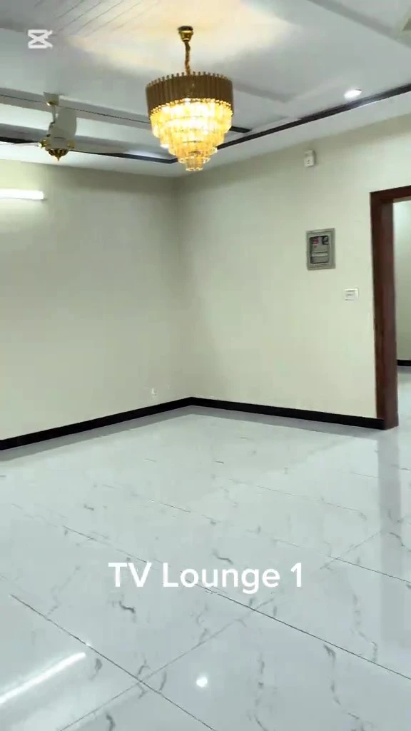 4 Storey House for Sale in B-17 – frame at 0m7s (convert.io)