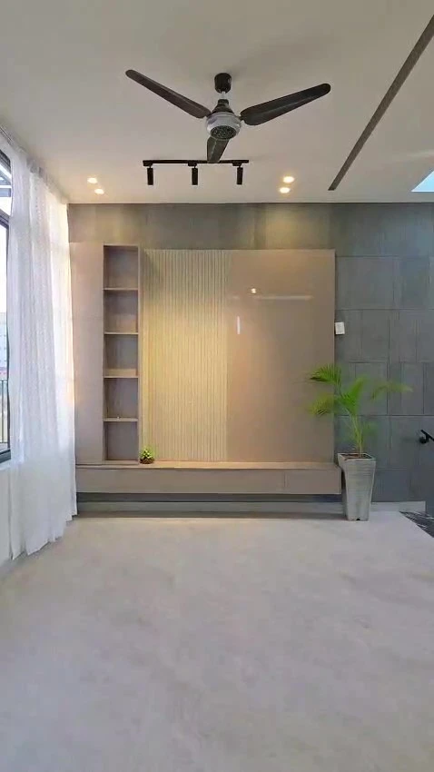 WhatsApp Video 2025-10-17 at 22.56.09_0e1fa043 – frame at 1m8s (convert.io)