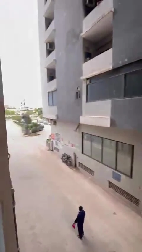 WhatsApp Video 2026-03-27 at 9.39.08 PM – frame at 0m42s (convert.io)