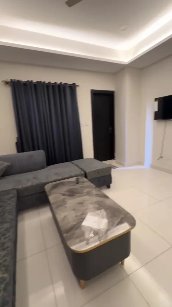 2 Bed Corner Flat in Capital Square for Sale