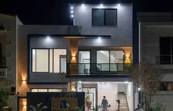 7 Marla House in E Block B-17