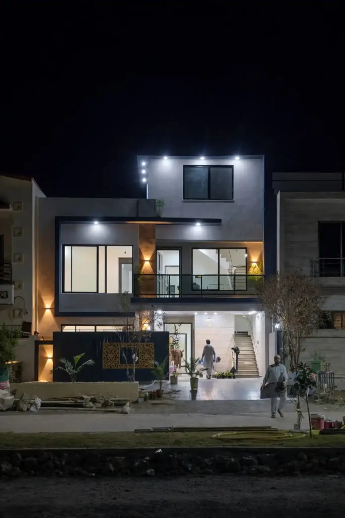 7 Marla House in E Block B-17